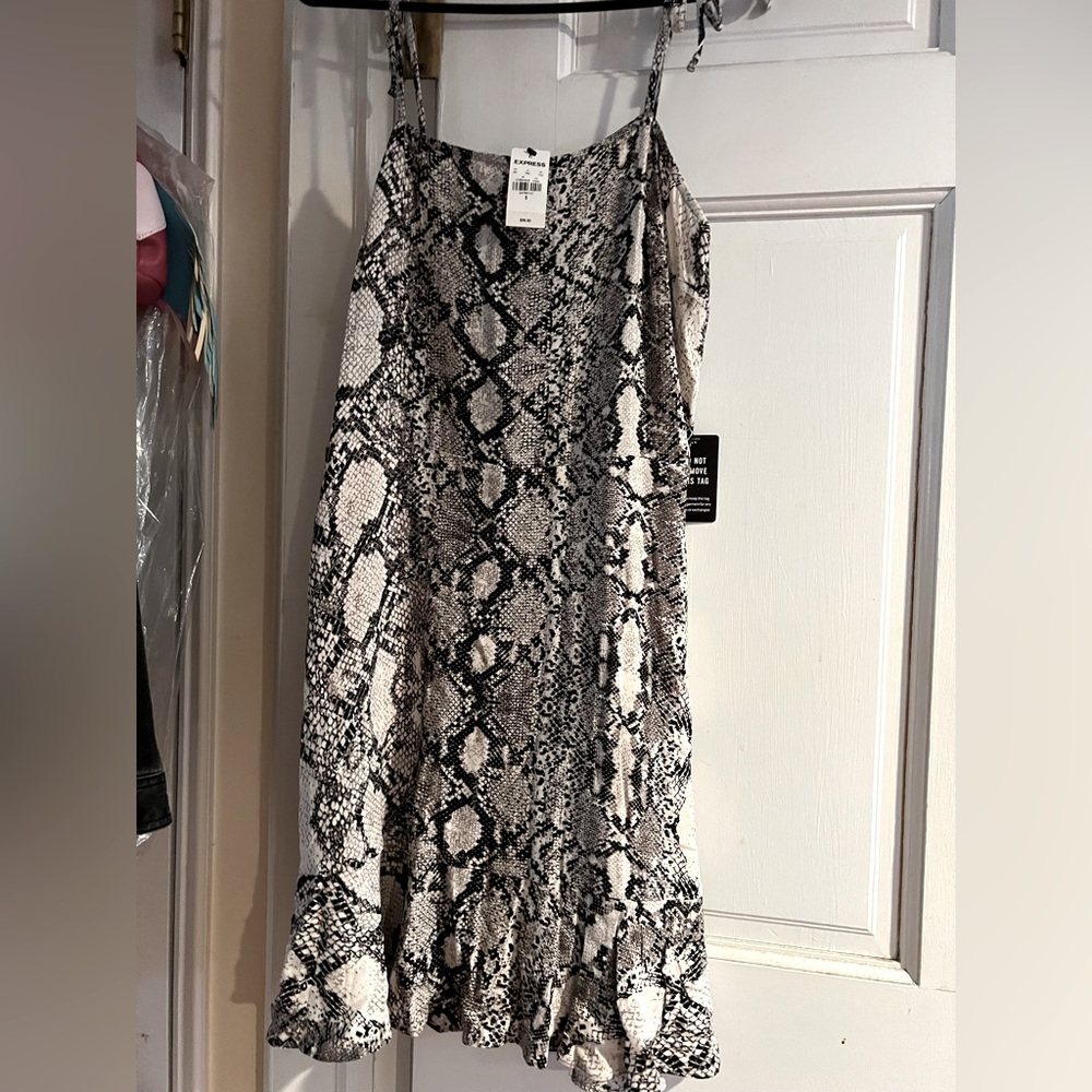 Women's Express Snake Print tie  spaghetti strap Mini Dress Size Small